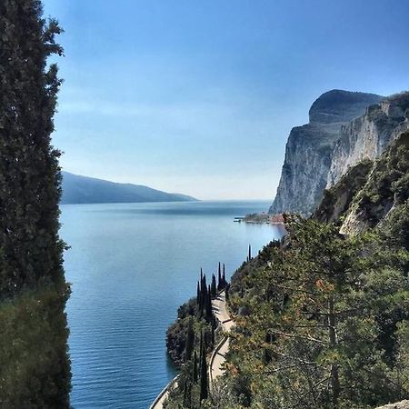 Villa Linfano Torbole Sul Garda Bagian luar foto