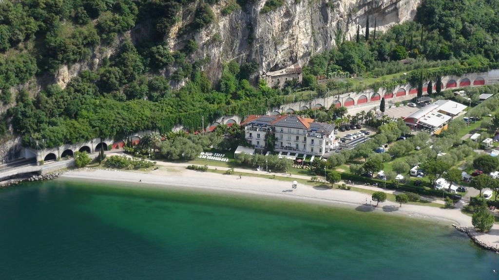 Villa Linfano Torbole Sul Garda Bagian luar foto