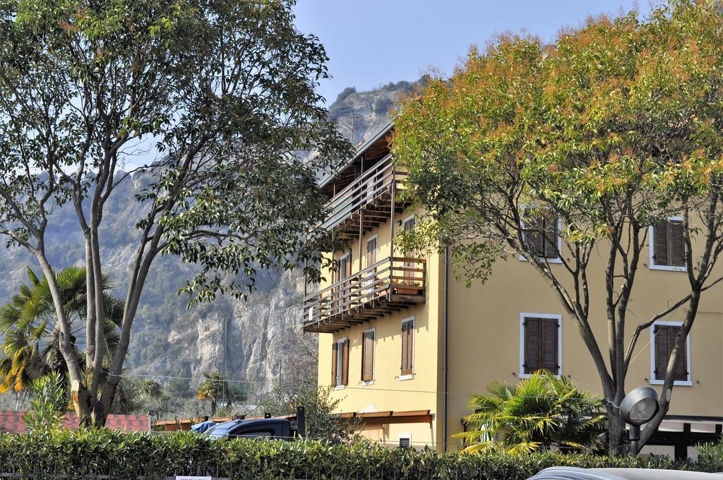 Villa Linfano Torbole Sul Garda Bagian luar foto